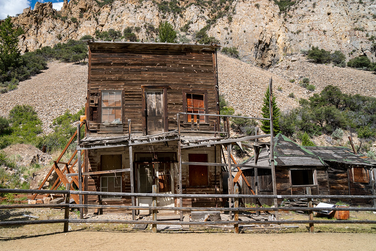 best ghost towns idaho