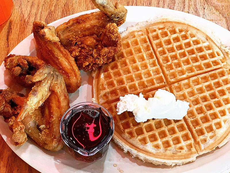 Roscoes Chicken And Waffles
