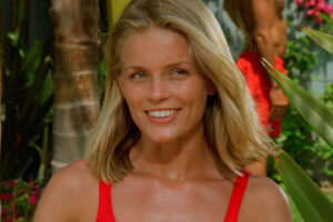 She Played April on Baywatch. See Kelly Packard Now at 48